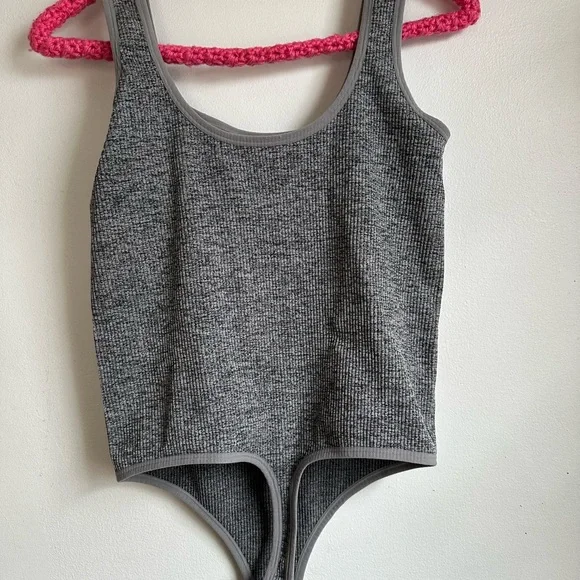 Colsie Charcoal Ribbed Bodysuit - Picture 2 of 3